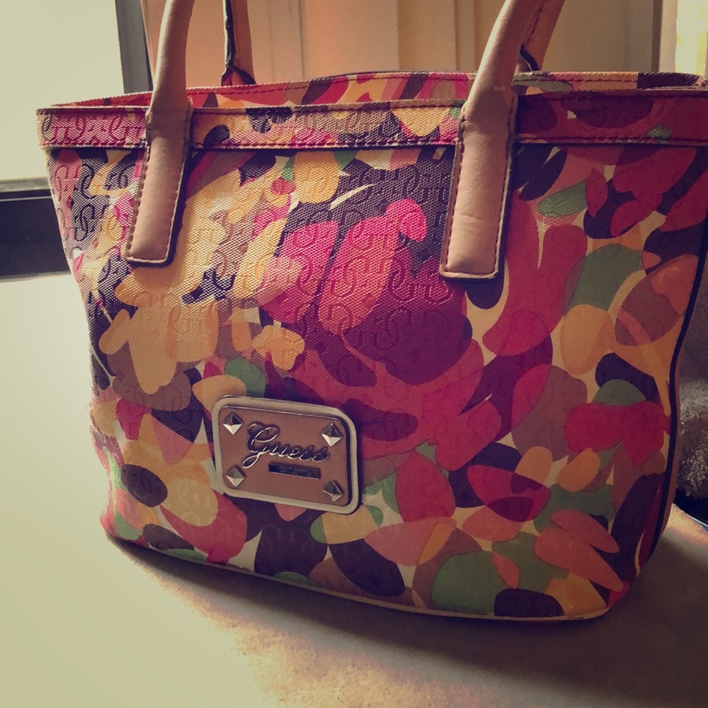 Guess purse medium tote